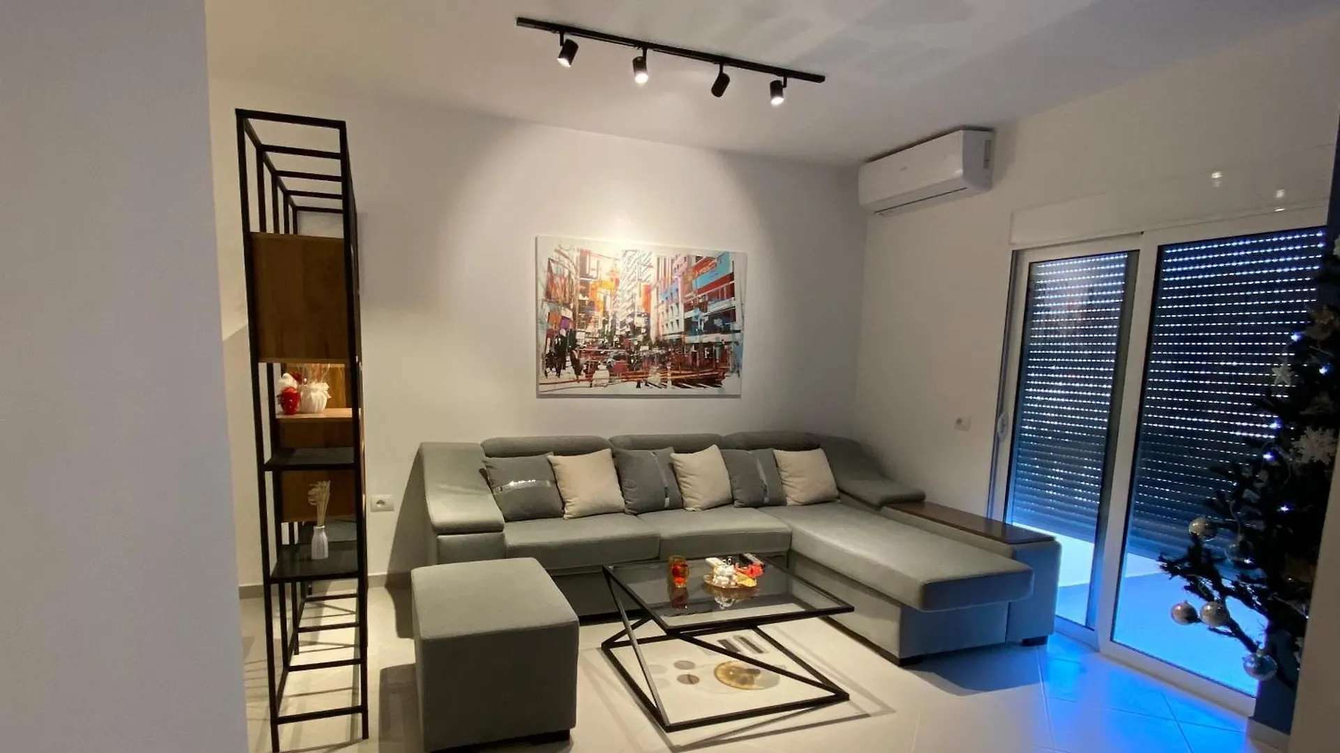 Apartment 25 Sarandë